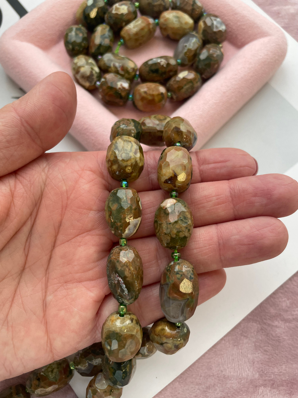 Бусины из яшмы 12х20мм (1 штука)