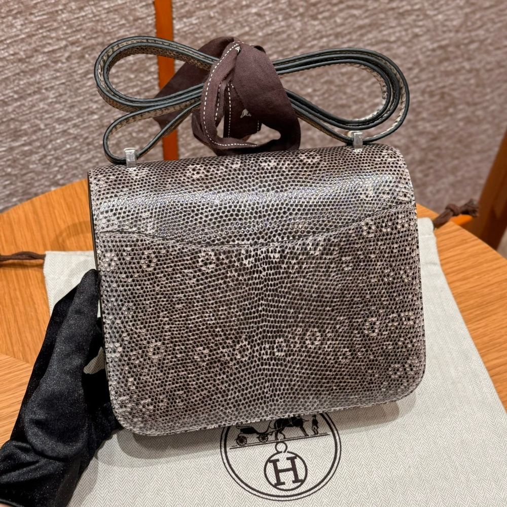 Hermes Constance 18