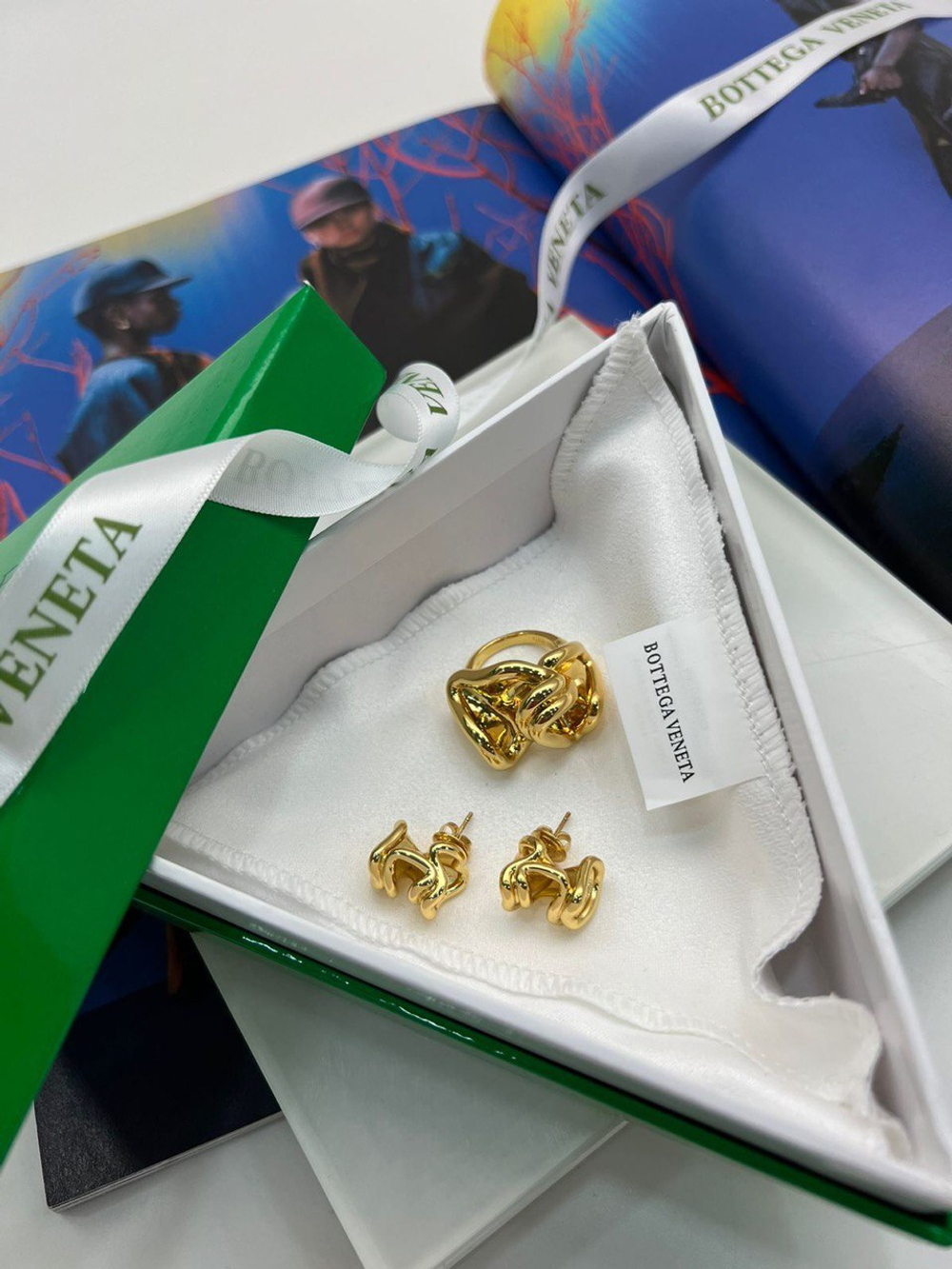Серьги Bottega Veneta
