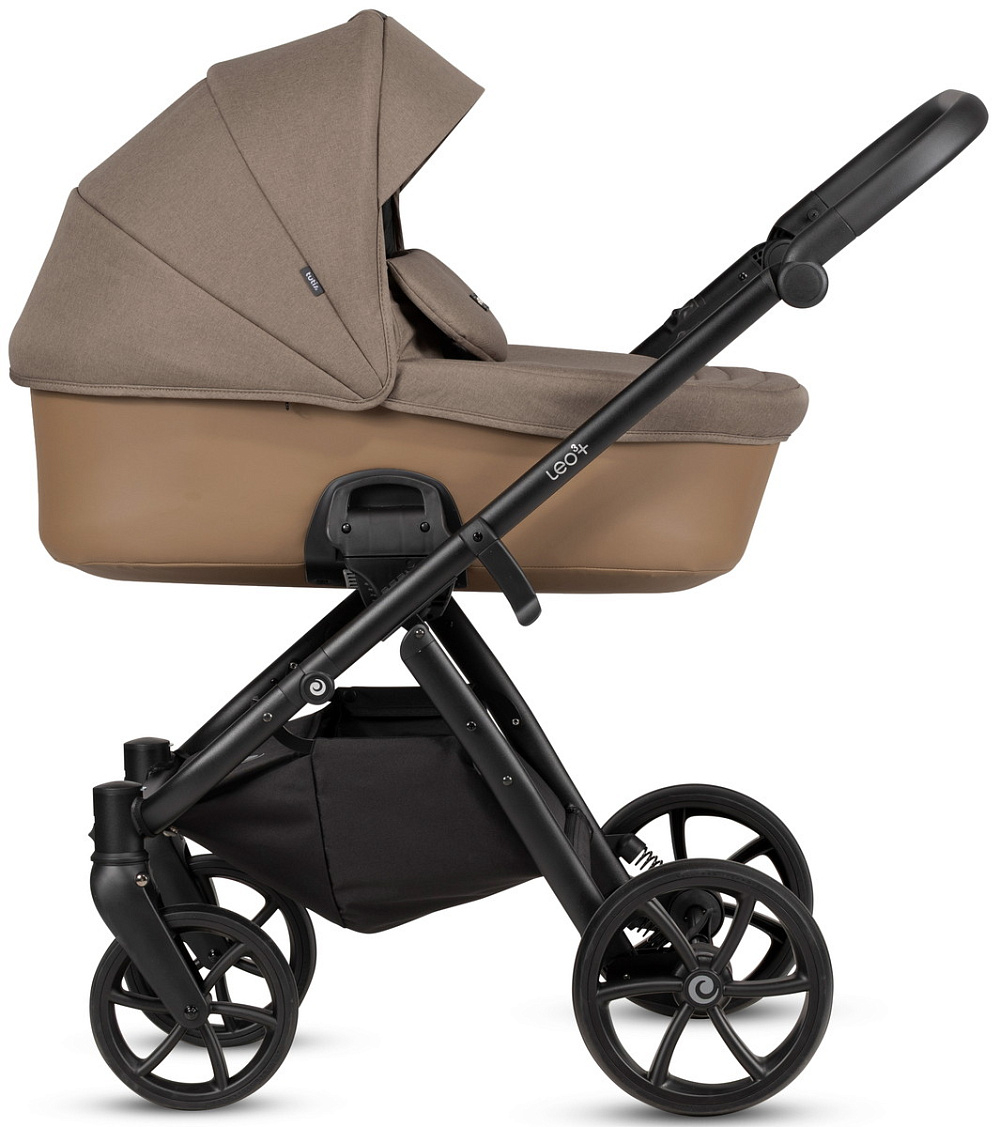 Детская коляска Tutis Leo 3 Plus 4 в 1 с автокреслом Beno Black и базой 1582262 Towny