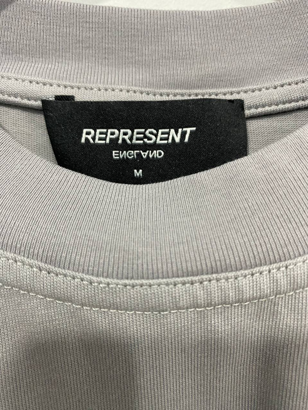 Футболка Represent