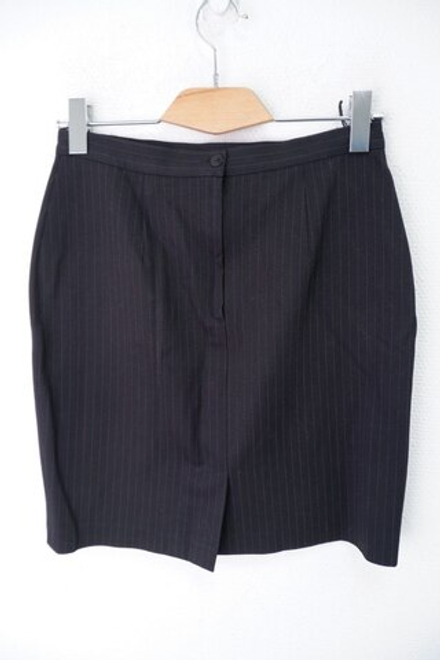 Юбка классического кроя 46 размер