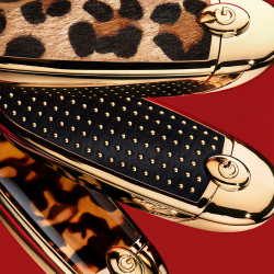 GUERLAIN Rouge G Double Mirror Jewel Case - Футляр для помады с зеркалом, 1 шт.