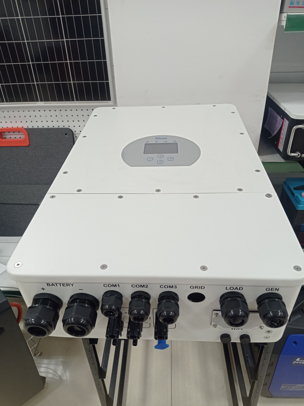 Гибридный инвертор DEYE SUN-12K-SG04LP3-EU (12kW / 48V / PV 15.6kW 200-650V / MPPT)