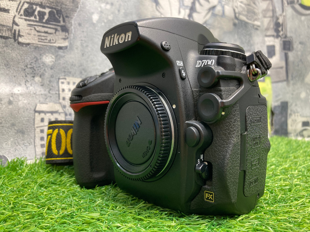 Nikon D700 10.500 кадров