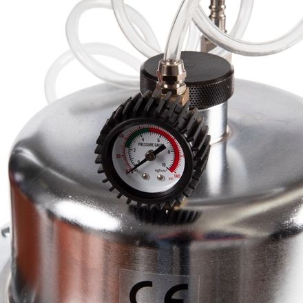 Цена на AFFIX (AF10240005) Набор приспособлений для замены тормозной жидкости, 5 л, комплект крышек адаптеров, 20 предметов