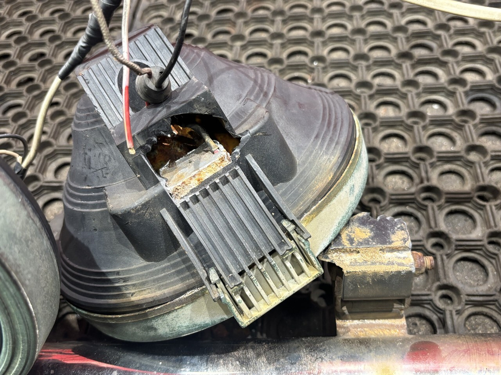 Фaродержатель