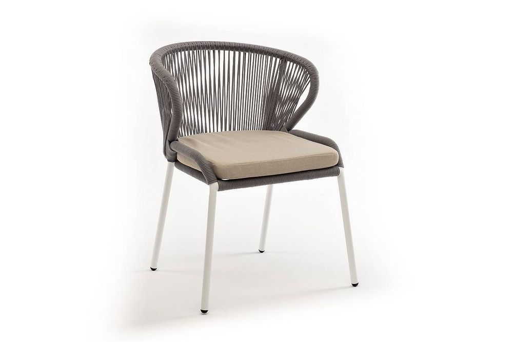 "Милан" стул плетеный из роупа, каркас алюминий белый шагрень, роуп светло-серый круглый, ткань бежевая