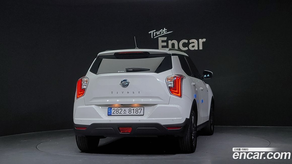 KG Mobility (Ssangyong) Very New Tivoli Бензин 1.5 2WD (05.2022)