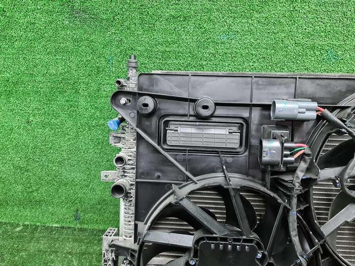 Кассета радиаторов Lixiang L7 (2022-н.в.)