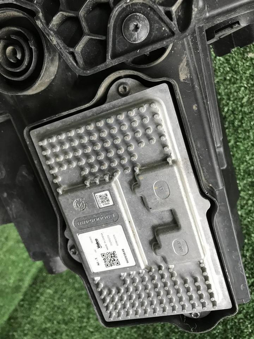 Фара правая Geely Atlas 1 (2016-2022) LED