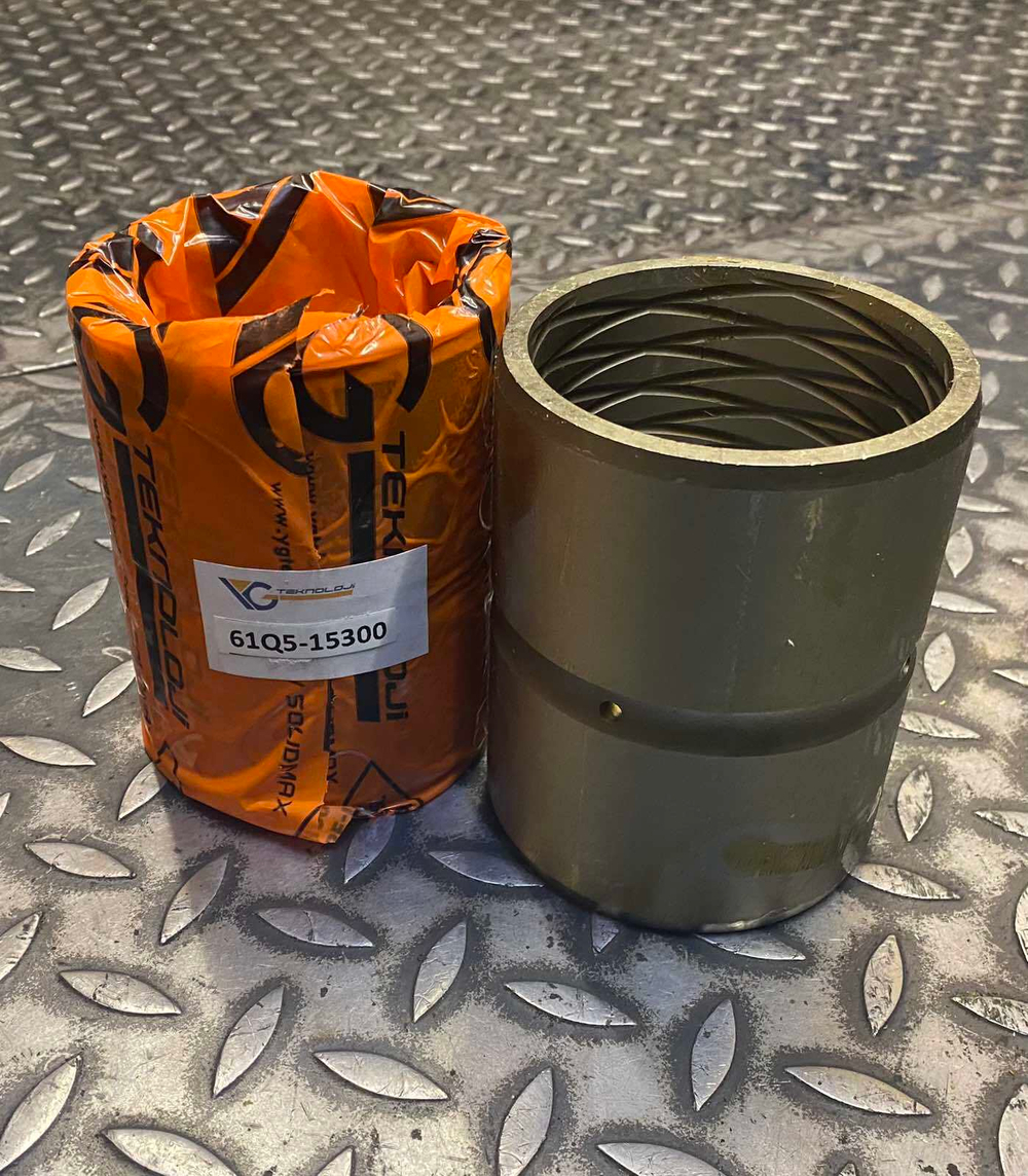 Втулка 61Q5-15300