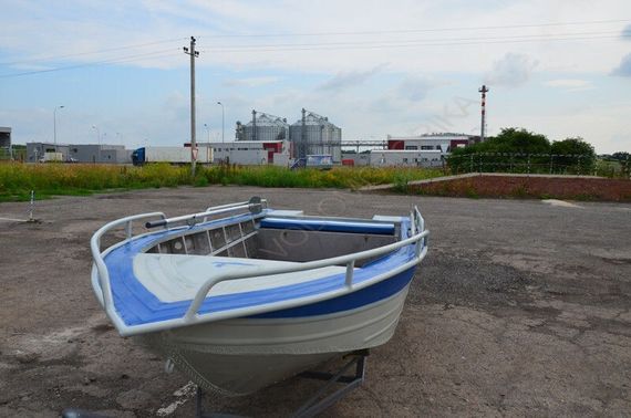 Алюминиевая моторно-гребная лодка Охотник 420К