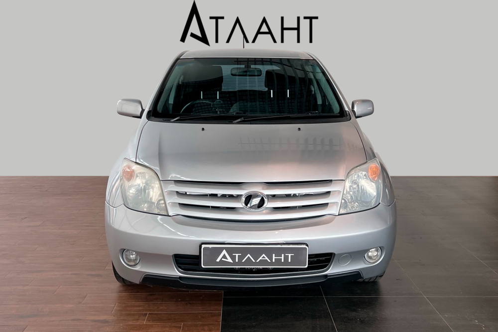 Toyota ist, 2004 год