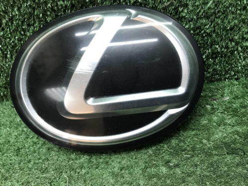 Эмблема решетки радиатора Lexus RX 3 AL10 (08-12)