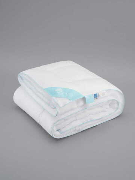 Одеяло всесезонное 155x215 Arya home Micro gel