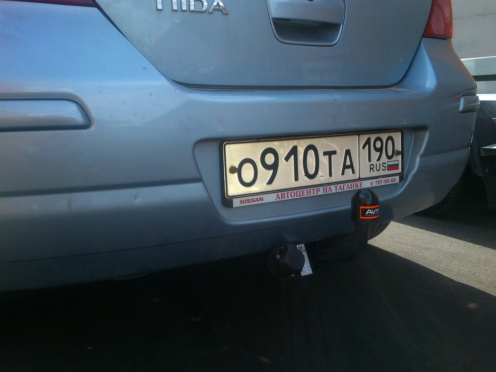 Фаркоп для Nissan Tiida хэтчбек/седан 2007г.-по н.в. (без электрики) (паспорт и сертификат) AvtoS.NS23