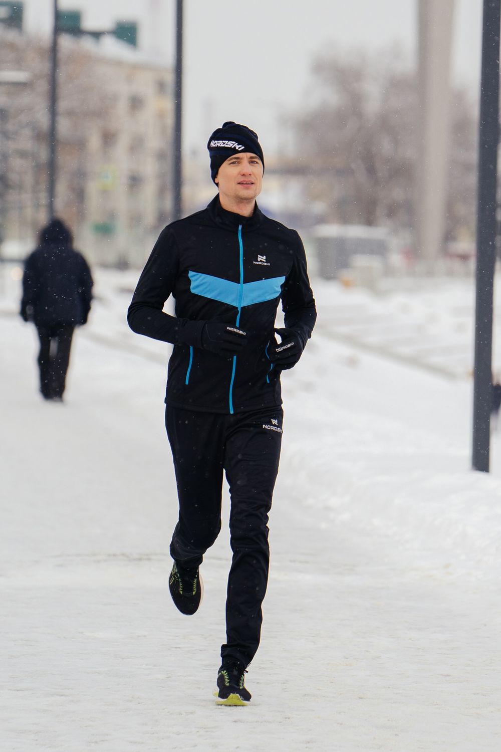 Утеплённая лыжная куртка Nordski Base черный-синий мужская