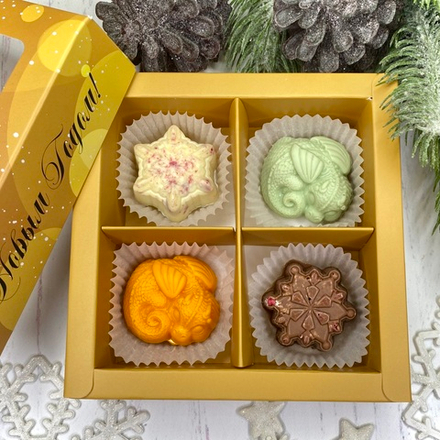 Шоколадный подарок "Драконы и снежинки": 4 конфеты ручной работы