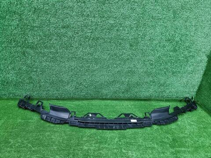 Абсорбер переднего бампера BMW 7er G70 (2022-н.в.)