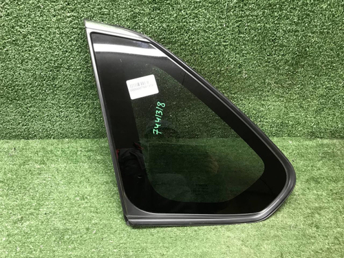 Форточка задняя левая Toyota RAV4 5 XA50 (18-нв)