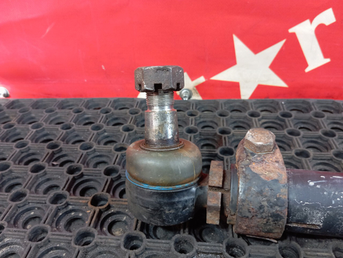 Тяга рулевая продольная