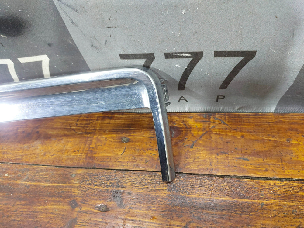 Молдинг переднего бампера правый Tank 500 21-нв Б/У Оригинал 2803148XKV3AA