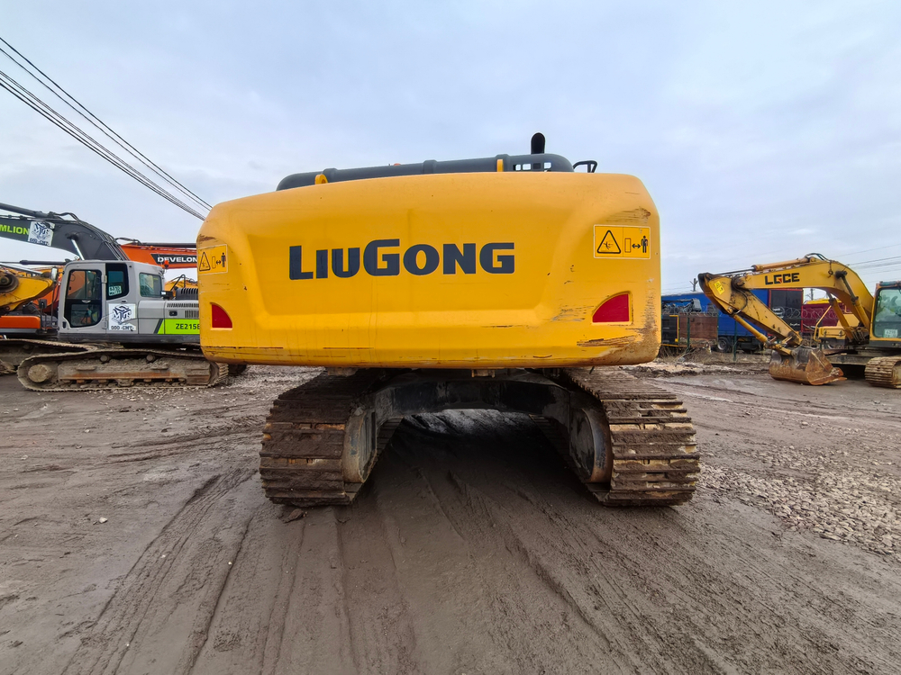 LiuGong CLG933 Экскаватор CLG933E	 (Дизельный, 8,3 л, 264 л.с., АТ)