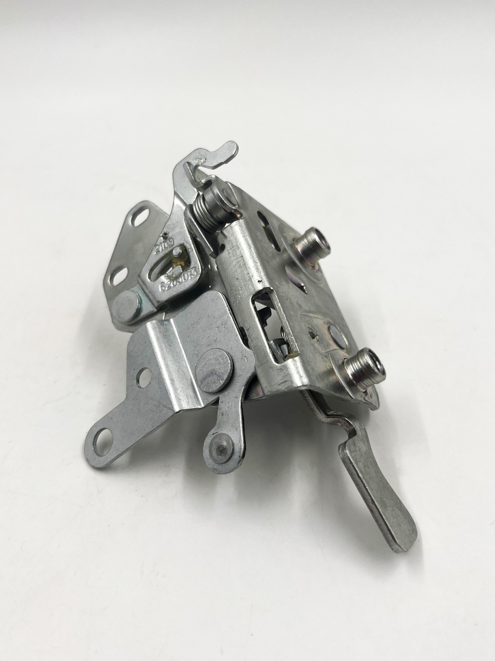 Замок задней левой двери ВАЗ 2114-2115