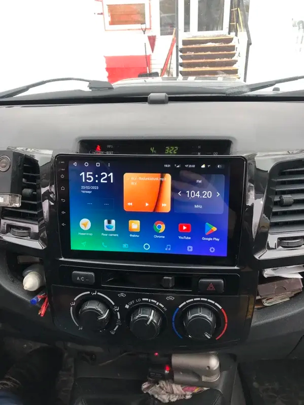Магнитола для Toyota HiLux 2011-2015 - Carmedia OL-9603 QLed+2K, Android 12, TS10, CarPlay, 4G SIM-слот