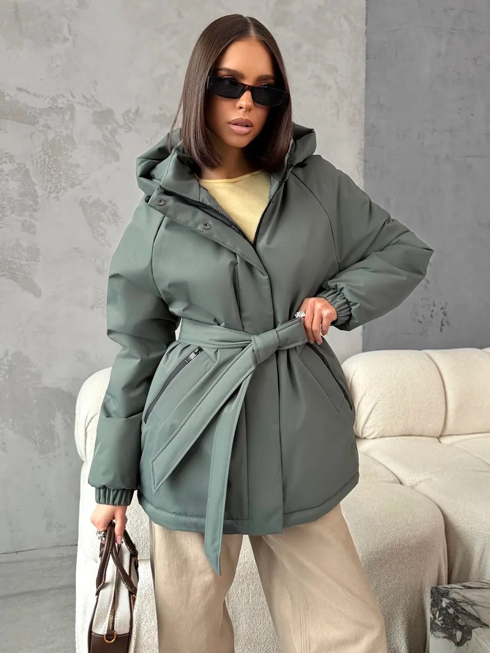 Куртка весенняя удлиненная с капюшоном