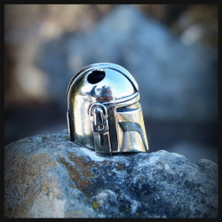 Бусина "Шлем Мандалорец" для темляков , брелков , ножей ,мельхиор