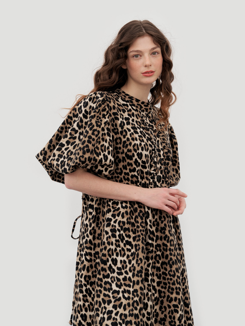 Платье с жабо и рукавами фонариками "Тот самый Лео - звезда карнавала"