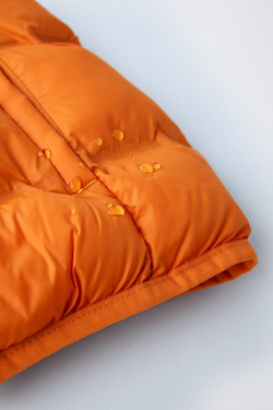ZARA УЛЬТРАЛЕГКАЯ СТЕГАНАЯ КУРТКА С КАПЮШОНОМ, ТЕМНО-ОРАНЖЕВЫЙ