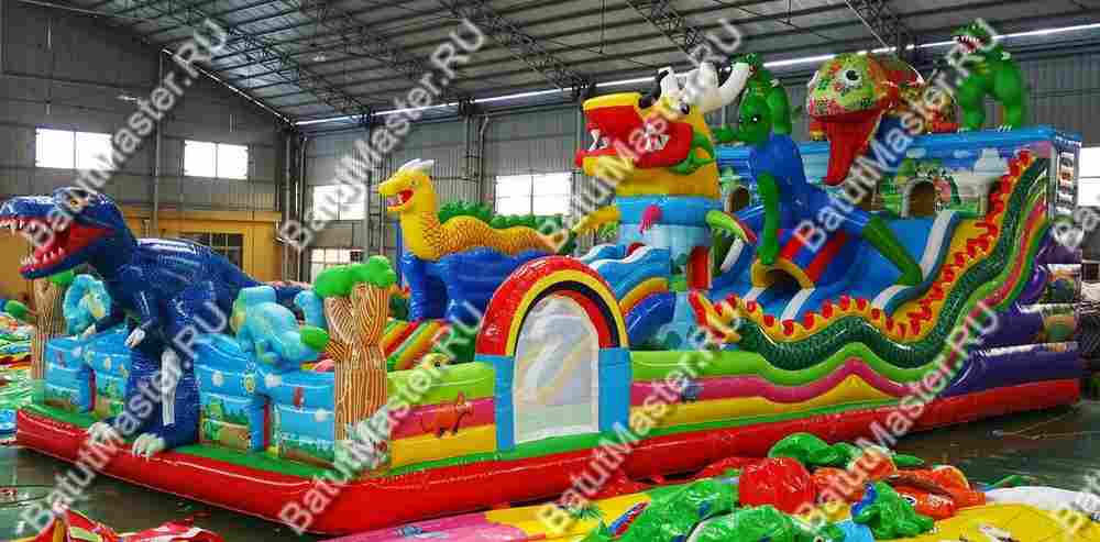 Коммерческий надувной батут "Монстры атакуют", 17*8*6 м