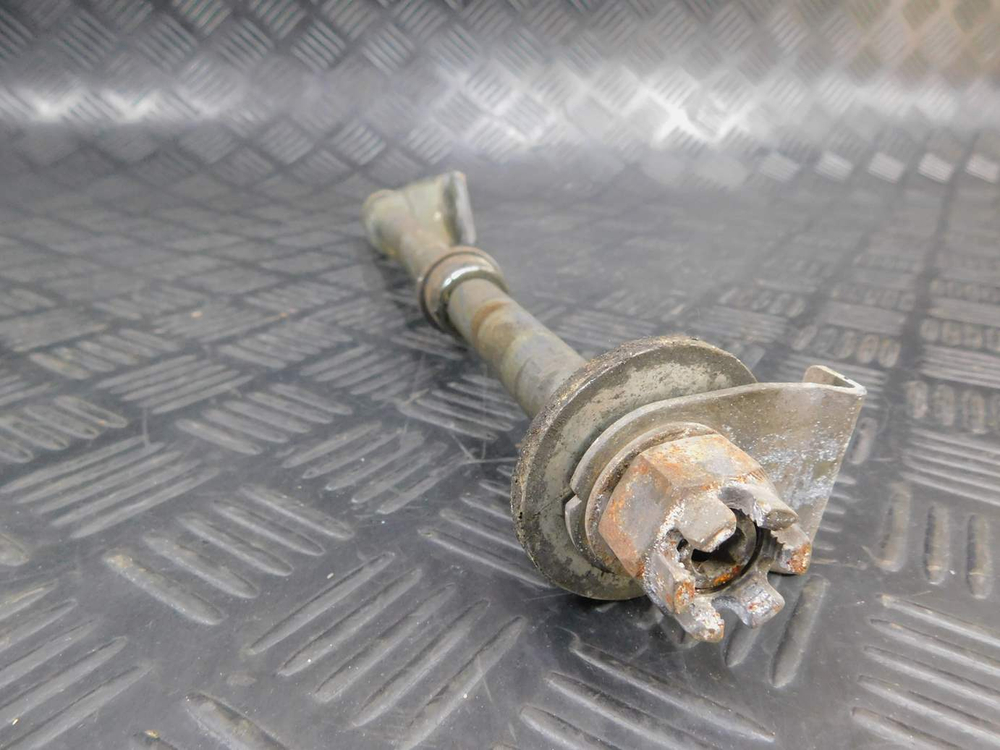 Ось заднего колеса Kawasaki ZZR 400 98 053032