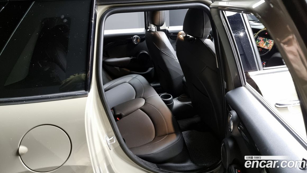 Mini Cooper 5 даерей HIGH (08.2019)