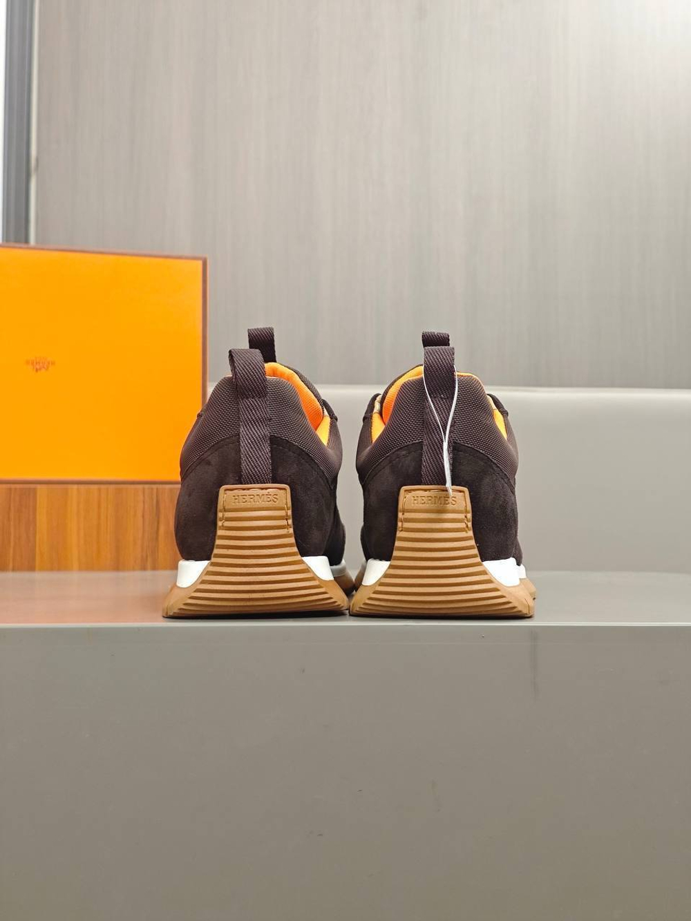 Кроссовки Hermes