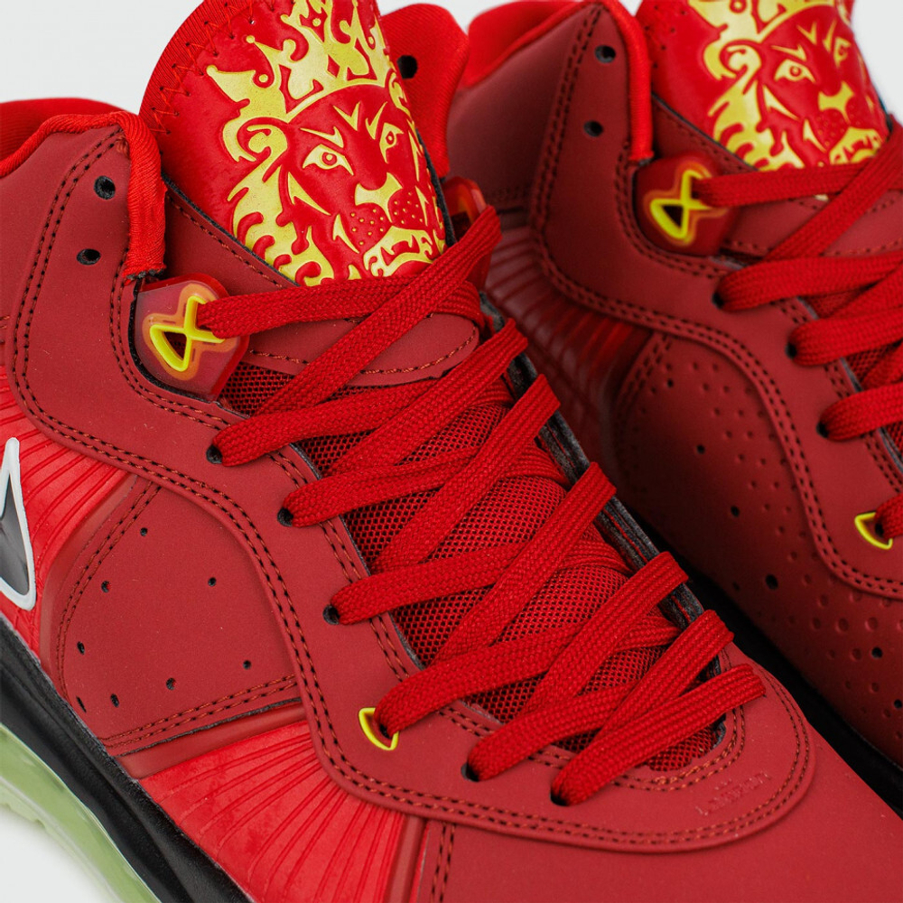 кроссовки Nike Lebron 8 Gym Red