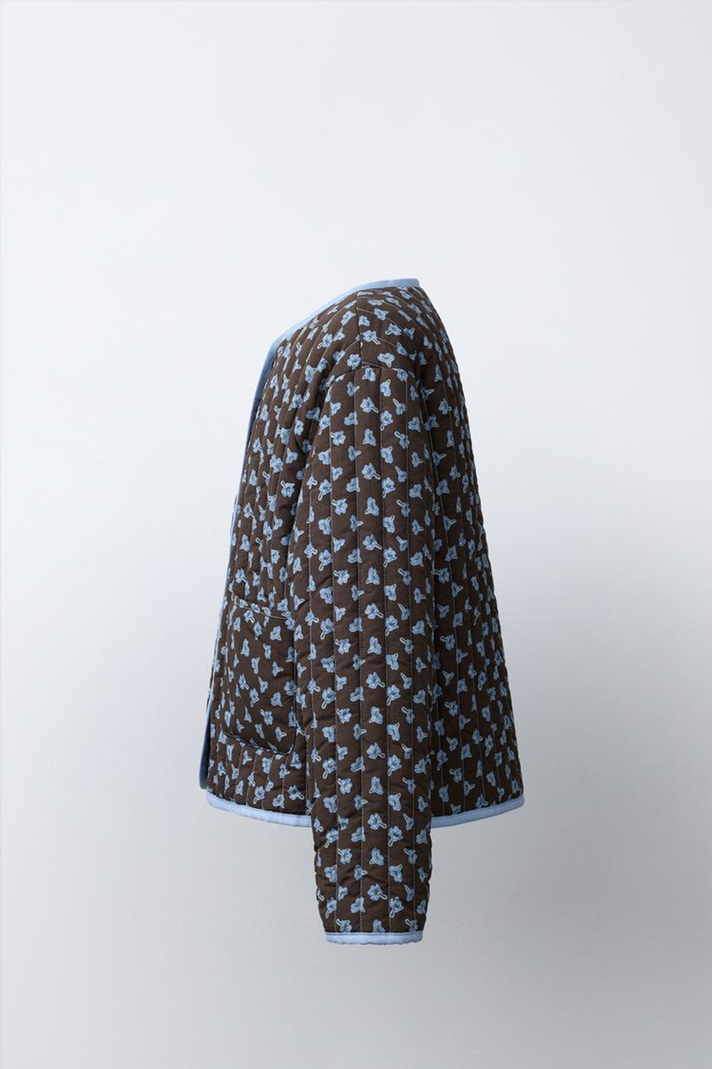 ZARA СТЕГАНАЯ КУРТКА С ЦВЕТОЧНЫМ ПРИНТОМ, КОРИЧНЕВЫЙ