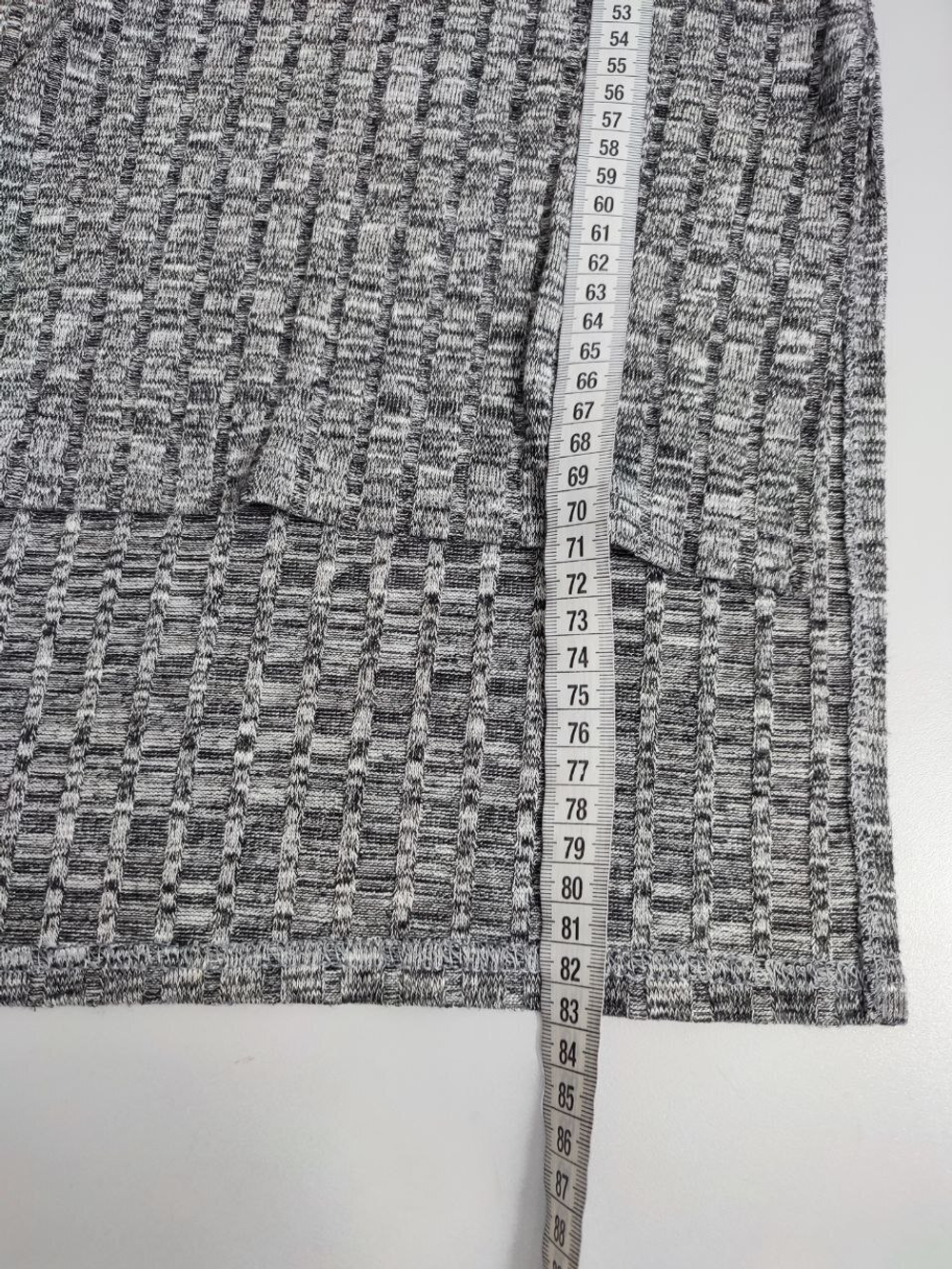 Джемпер Kiabi с удлиненной спинкой 44-46 размер