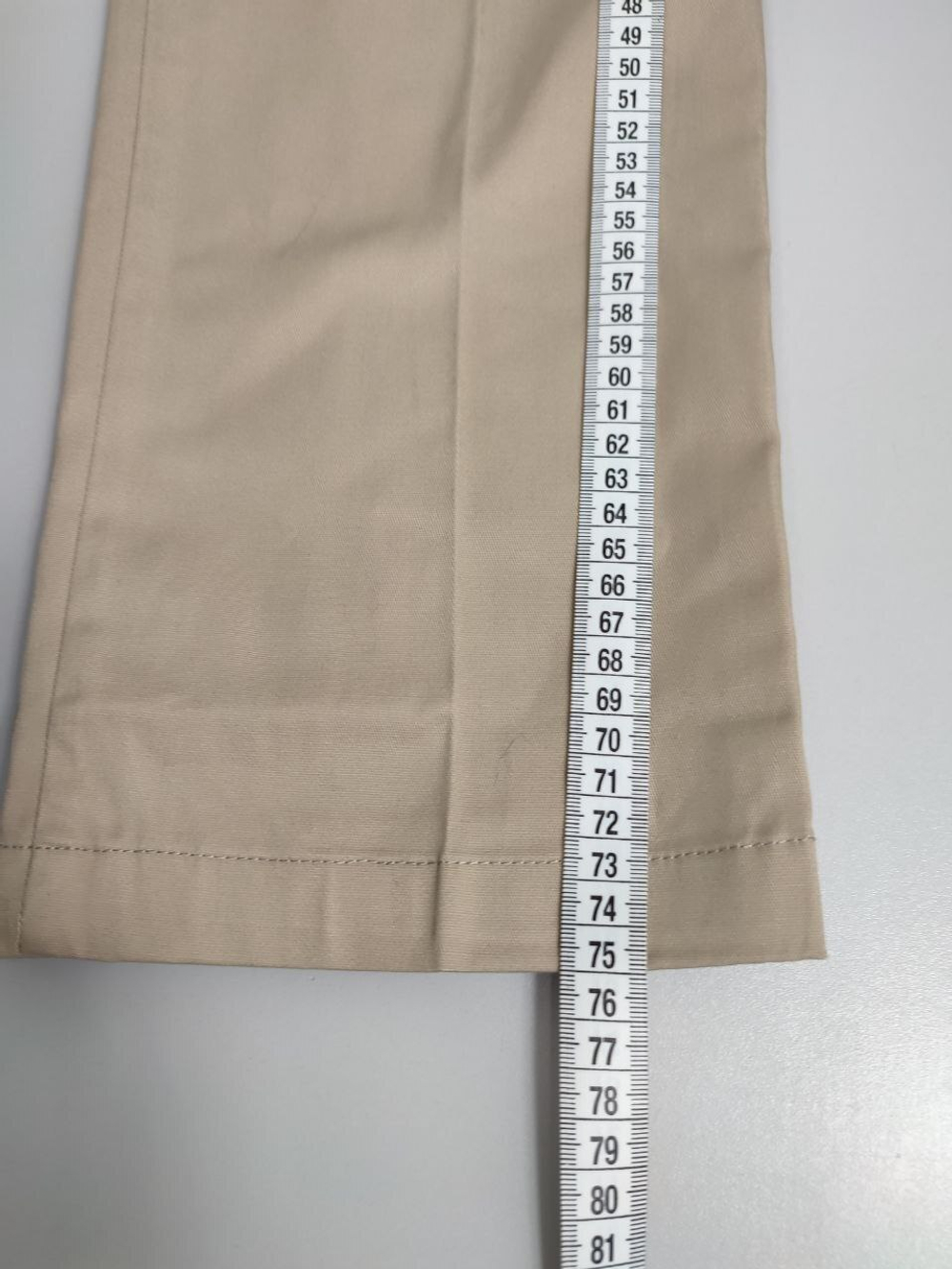 Брюки Classroom светлые на 18 лет, новые