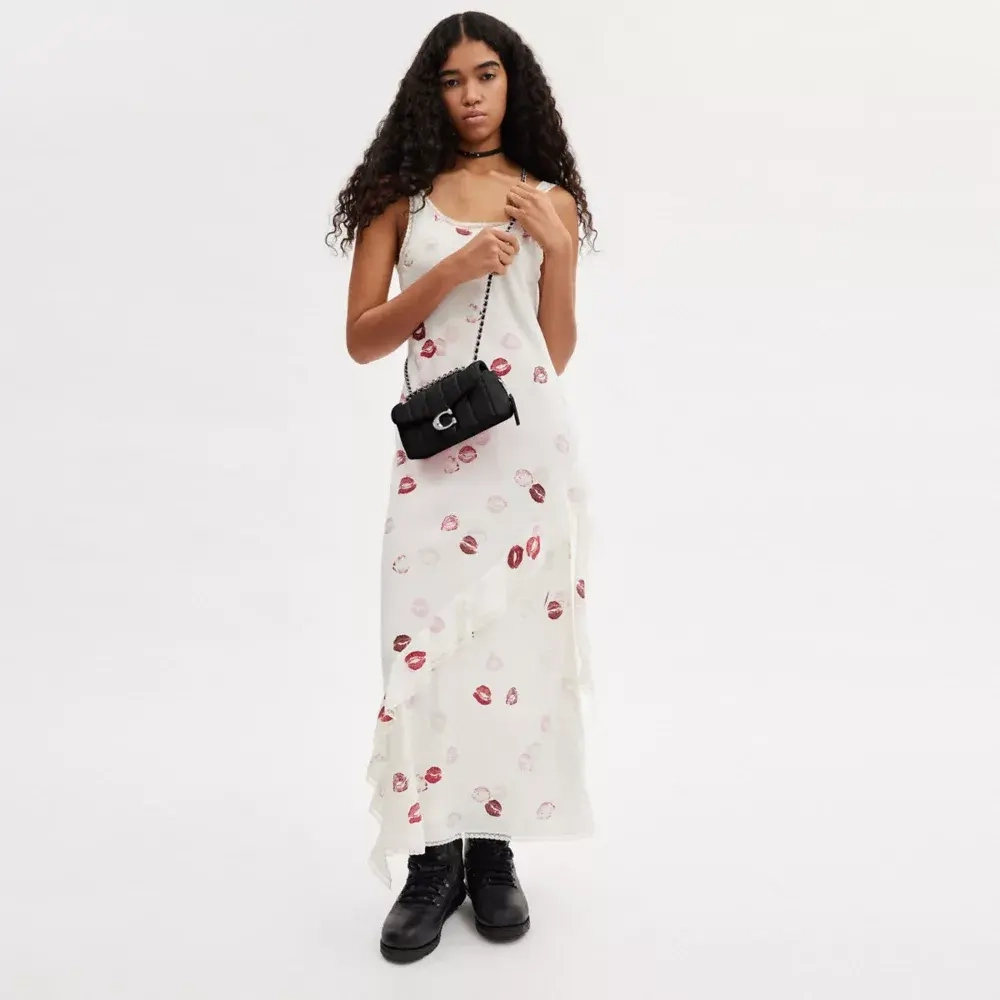 COACH СУМКА ЧЕРЕЗ ПЛЕЧО TABBY 20 С МЯГКОЙ ПОДКЛАДКОЙ, ЧЕРНЫЙ