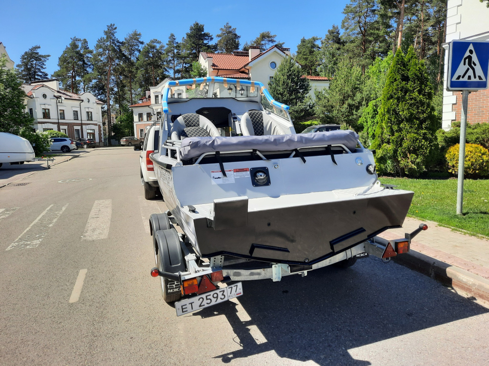 Алюминиевая моторная лодка Berkut L-HT PRO