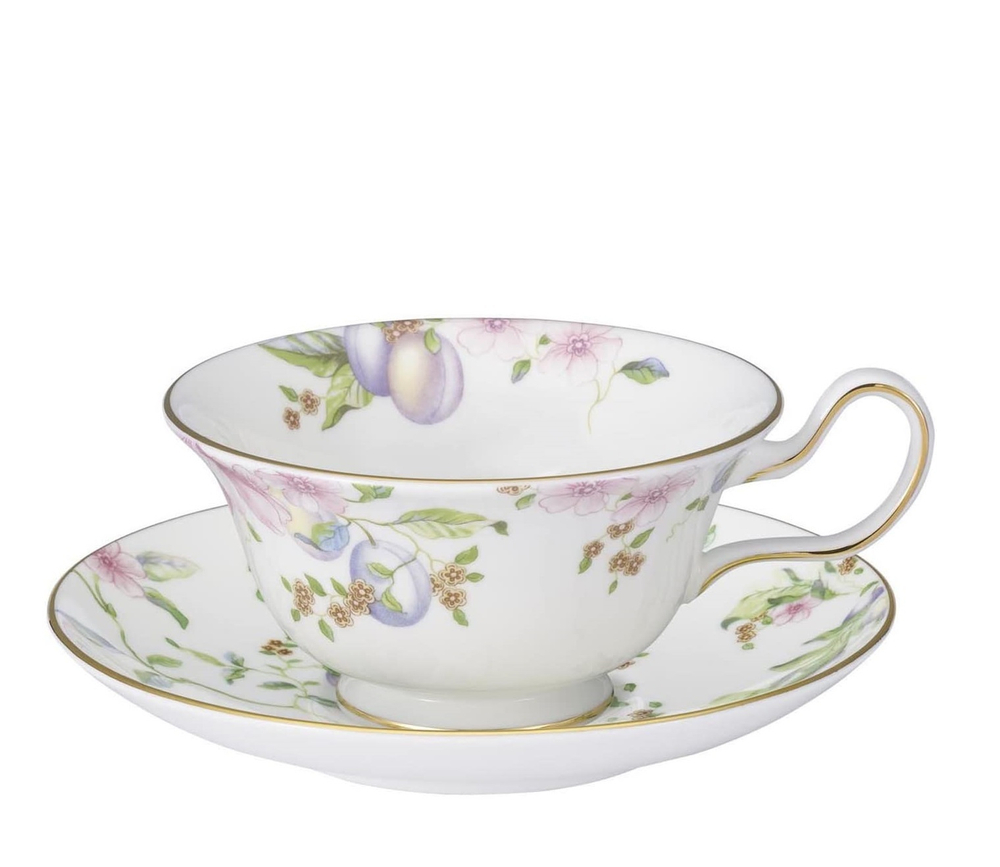 Wedgwood Чайная чашка Sweet Plum 180 мл с блюдцем Пион