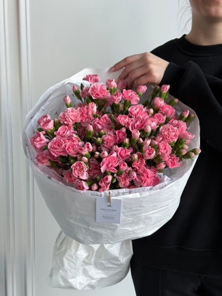 Моно букет из кустовых диантусов в розовом оттенке 35 шт