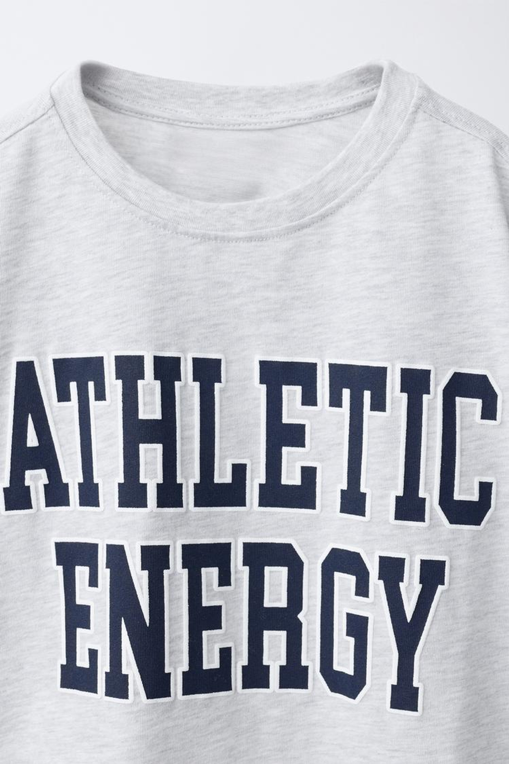 ZARA ФУТБОЛКА В СТИЛЕ ПРЕППИ С НАДПИСЬЮ, СЕРЫЙ МЕЛАНЖ