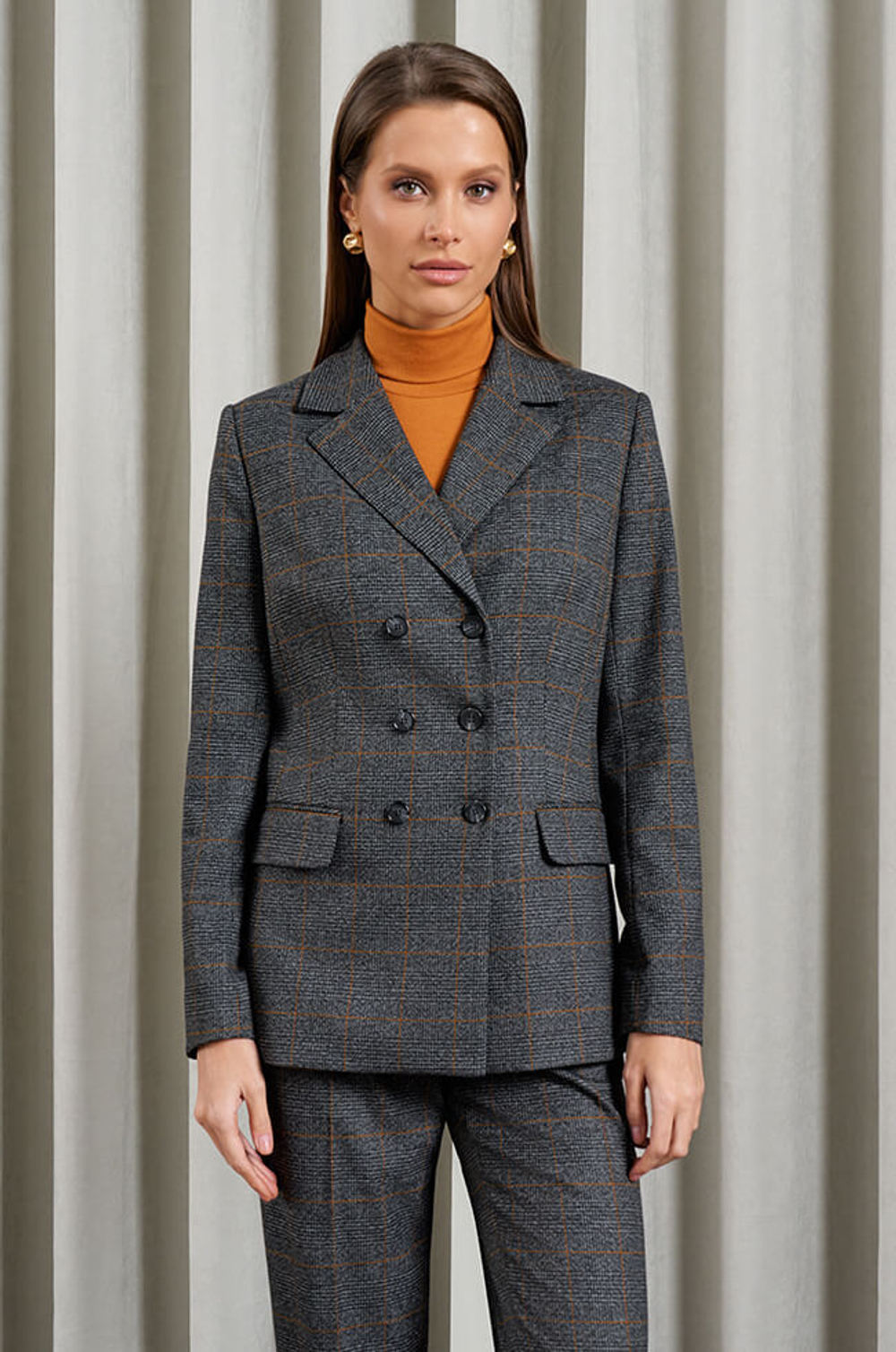 1847 Жакет женский (серая клетка)