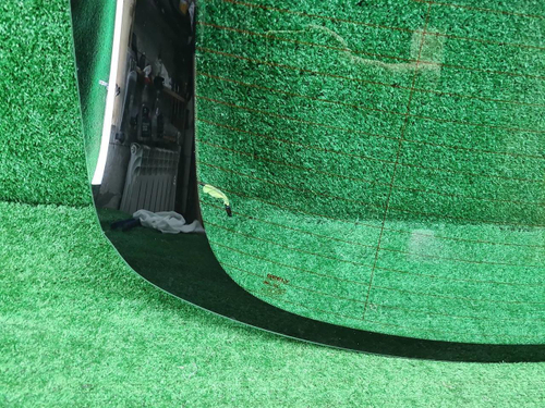 Стекло крышки багажника Geely Tugella (2019-2024)