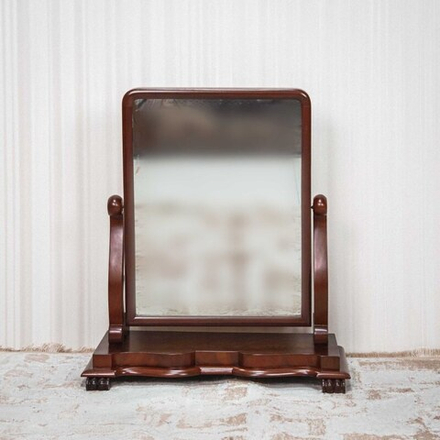 Настольное зеркало